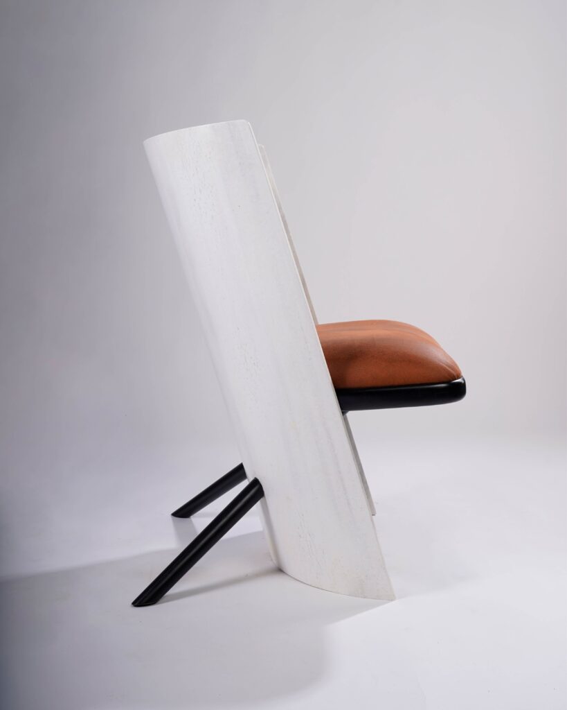 XO Chair - Cropped3